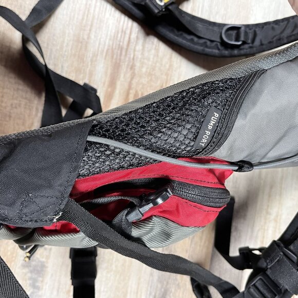 Camelback LOBO Back/Hydration pack Cycling/Hiking/Camping - Picture 6 of 9